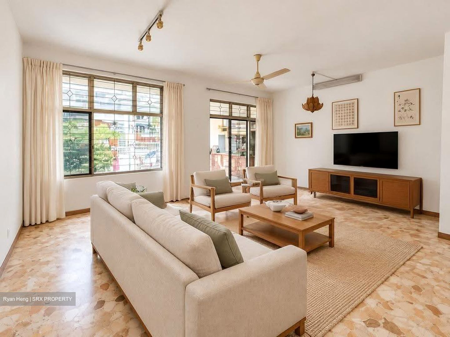 Simon Lane (D19), Terrace #638180511